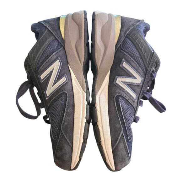 NEW BALANCE BOYS 990 V5 Size 1Y Navy Blue Gray White Reflective shoes - Picture 3 of 7